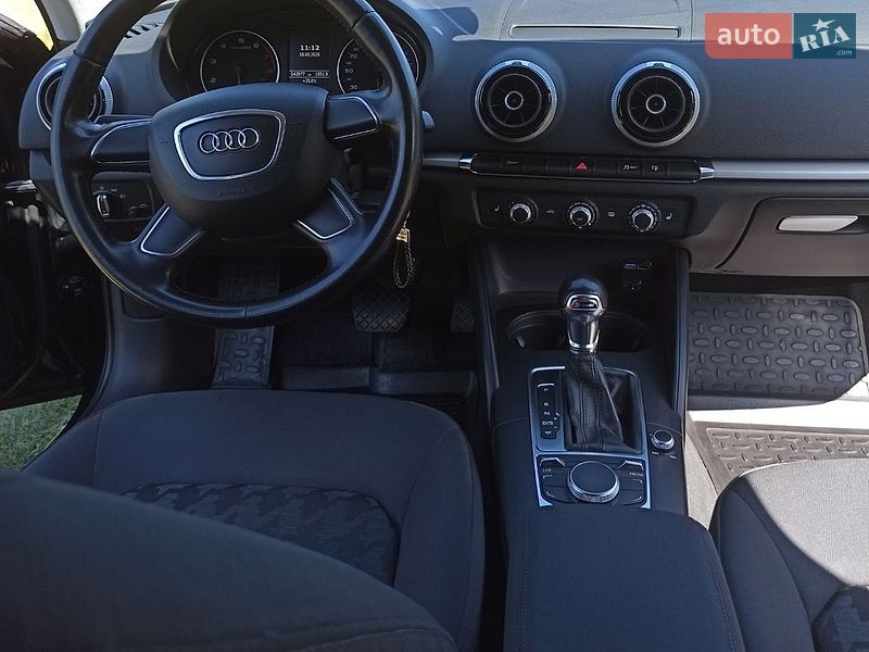 Седан Audi A3 2013 в Миргороді