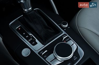 Кабріолет Audi A3 2016 в Дніпрі