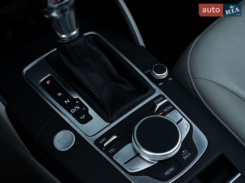 Кабріолет Audi A3 2016 в Дніпрі