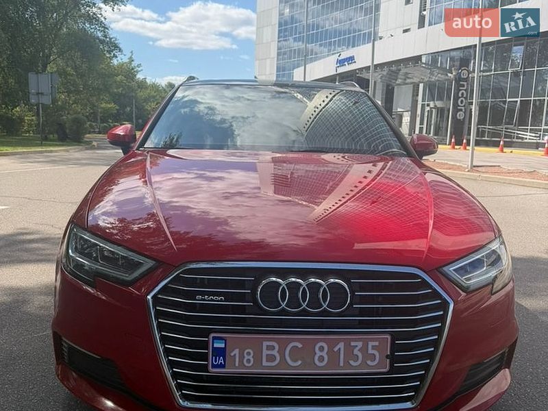 Хетчбек Audi A3 2018 в Києві