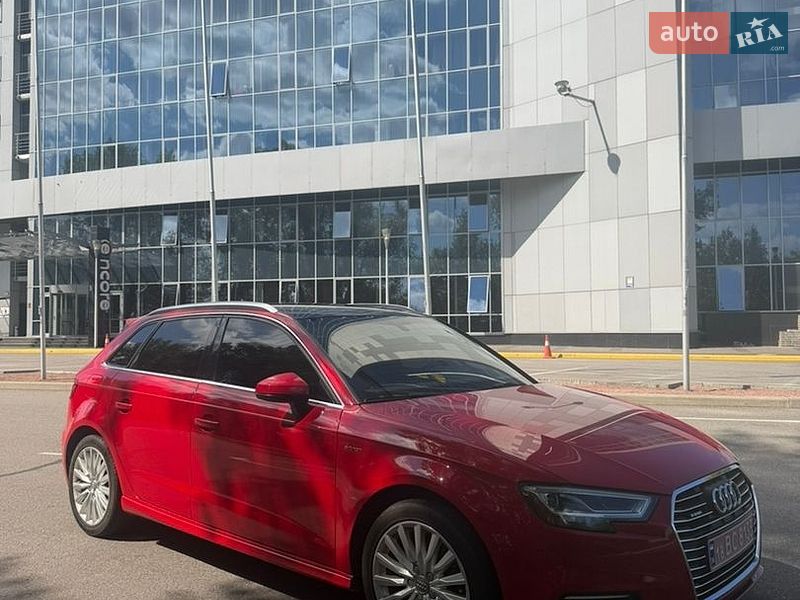 Хетчбек Audi A3 2018 в Києві