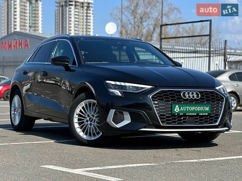 Хетчбек Audi A3 2021 в Києві