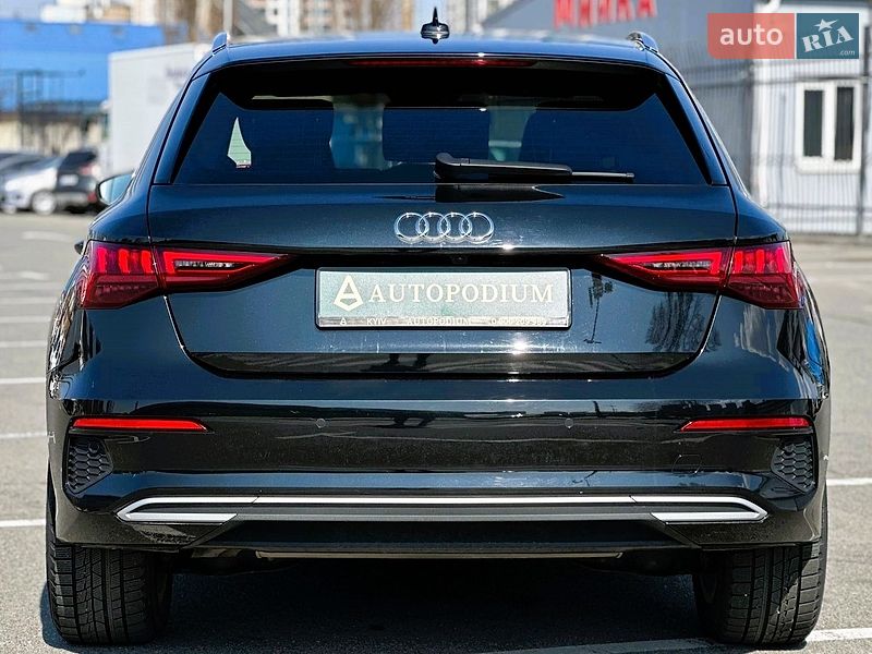Хетчбек Audi A3 2021 в Києві