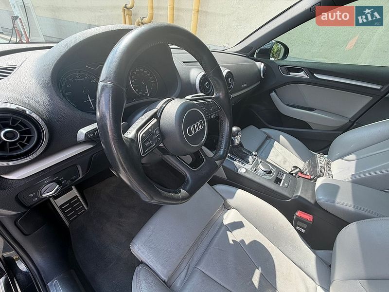 Хетчбек Audi A3 2017 в Львові