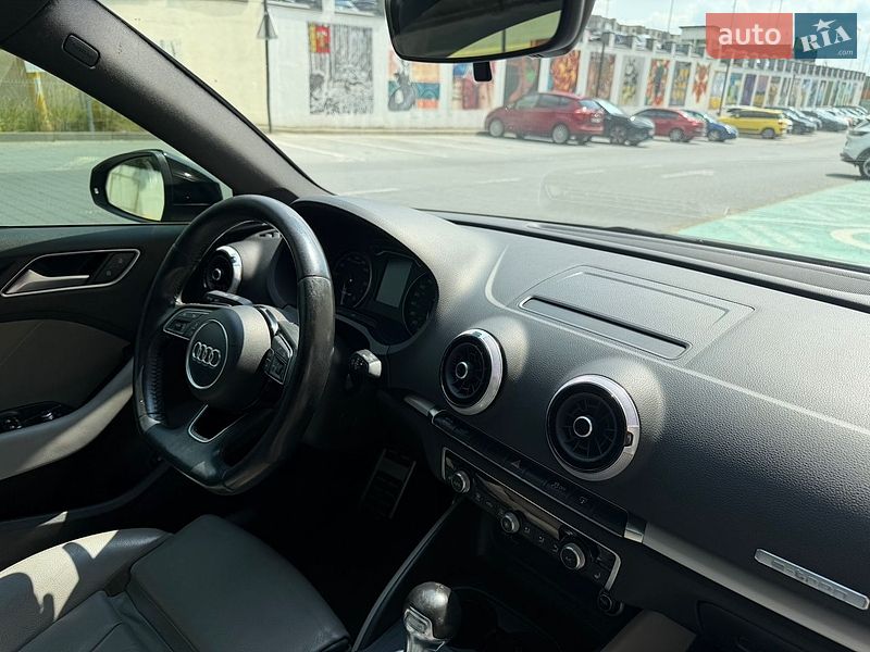 Хетчбек Audi A3 2017 в Львові