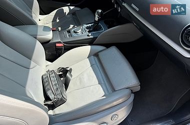 Хетчбек Audi A3 2017 в Львові