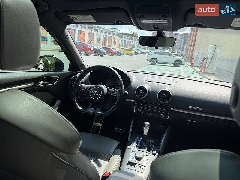 Хетчбек Audi A3 2017 в Львові