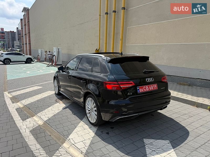 Хетчбек Audi A3 2017 в Львові