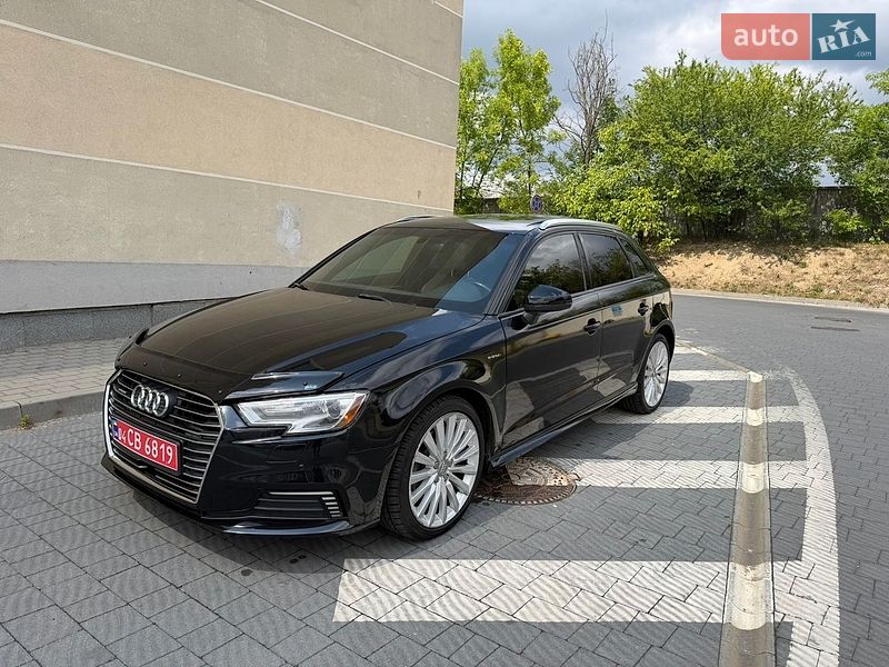 Хетчбек Audi A3 2017 в Львові