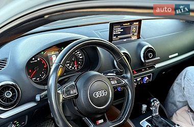Седан Audi A3 2016 в Новояворівську