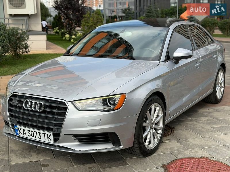 Седан Audi A3 2015 в Киеве