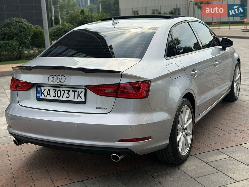 Седан Audi A3 2015 в Киеве