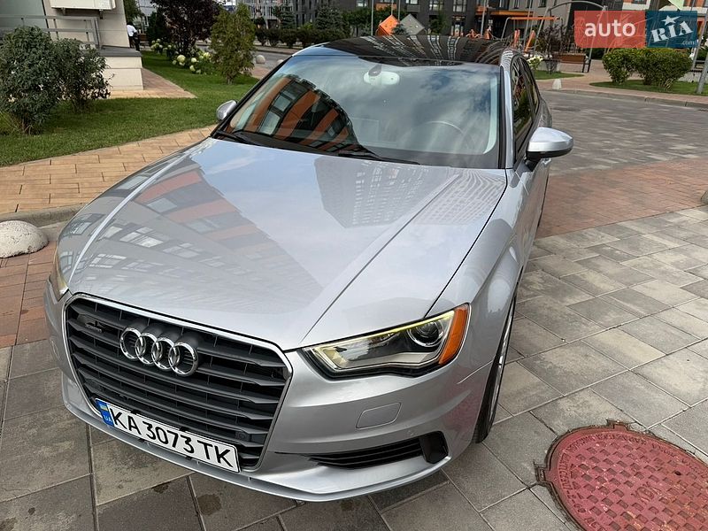 Седан Audi A3 2015 в Киеве