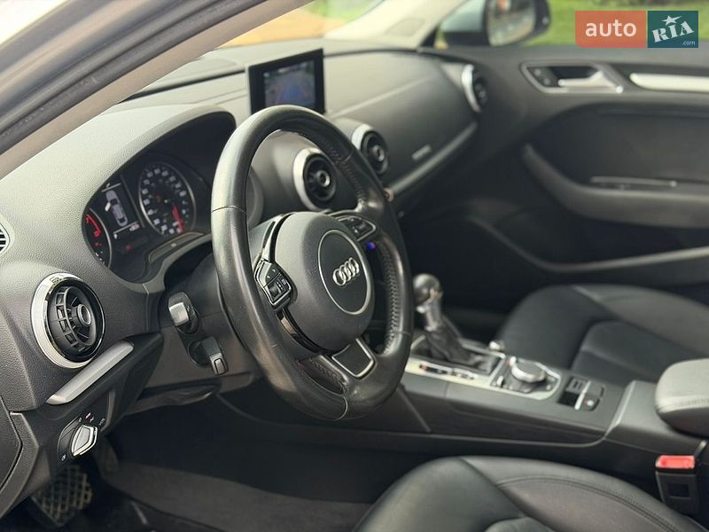 Седан Audi A3 2015 в Киеве