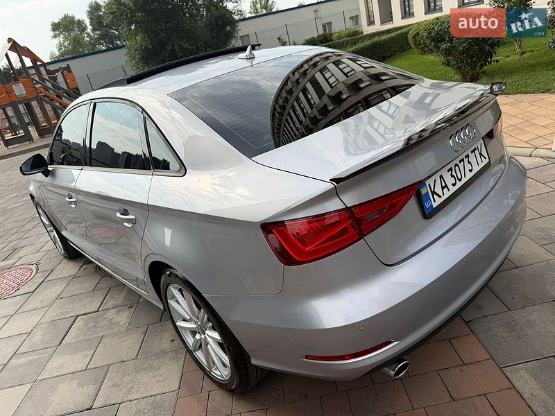 Седан Audi A3 2015 в Киеве