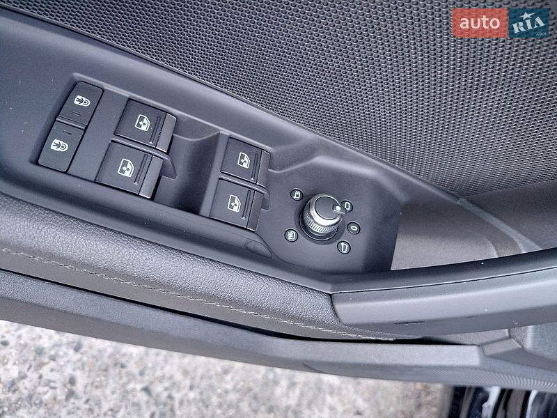 Седан Audi A3 2023 в Дніпрі