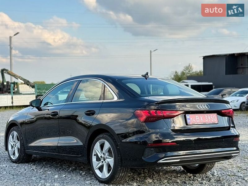 Седан Audi A3 2023 в Львові