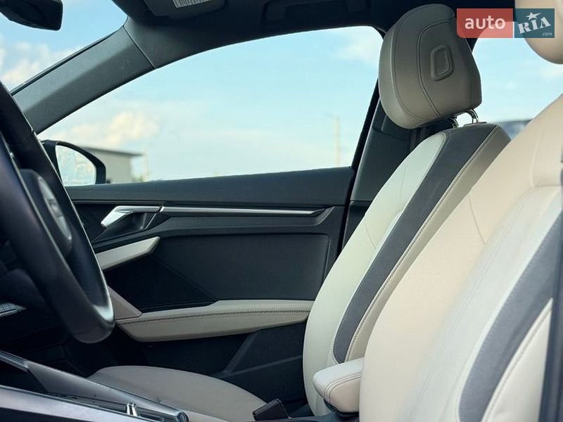 Седан Audi A3 2023 в Львові
