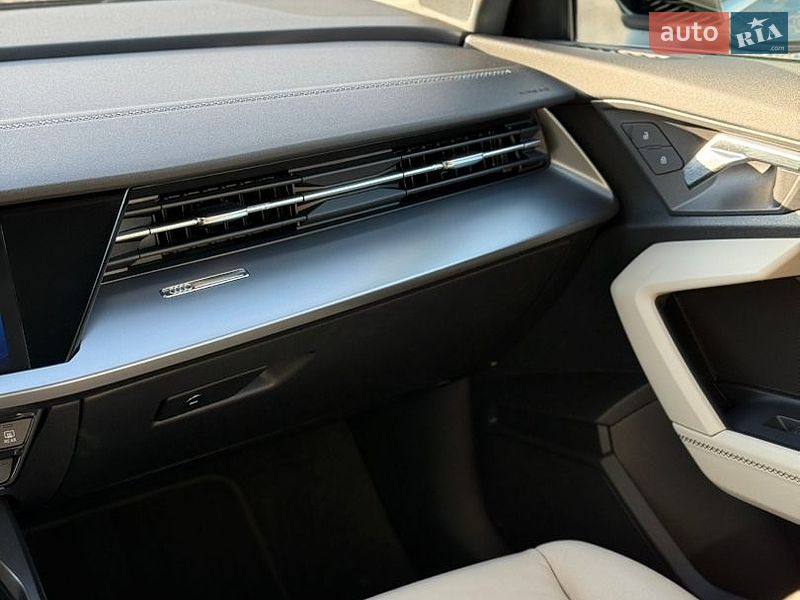Седан Audi A3 2023 в Львові