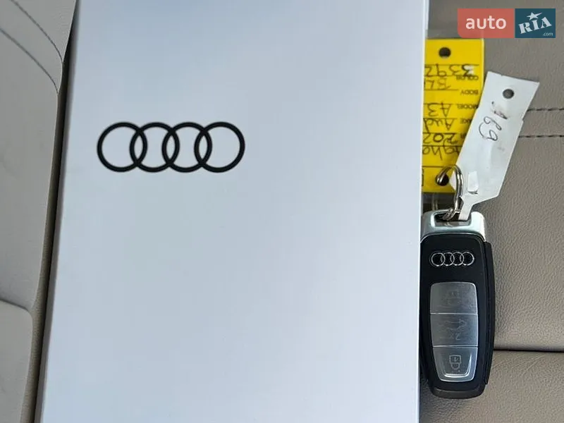 Седан Audi A3 2023 в Львові документ