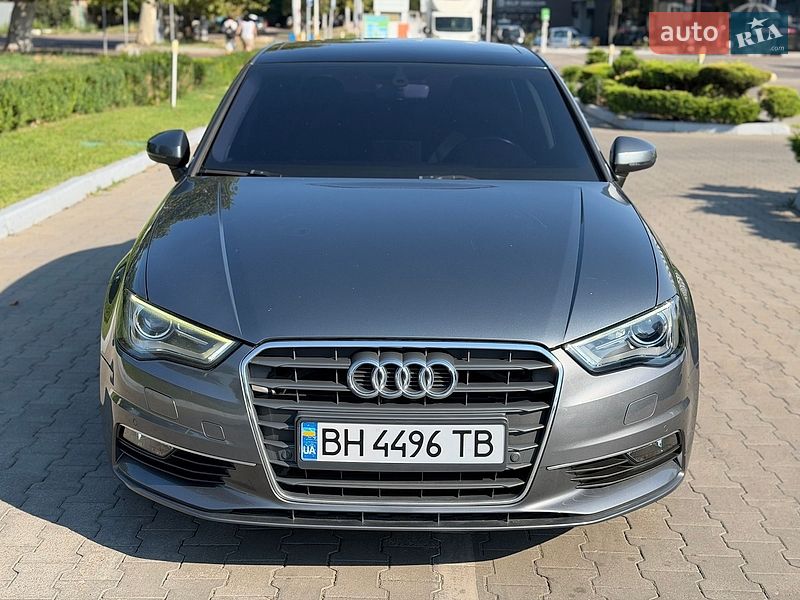 Седан Audi A3 2015 в Одесі
