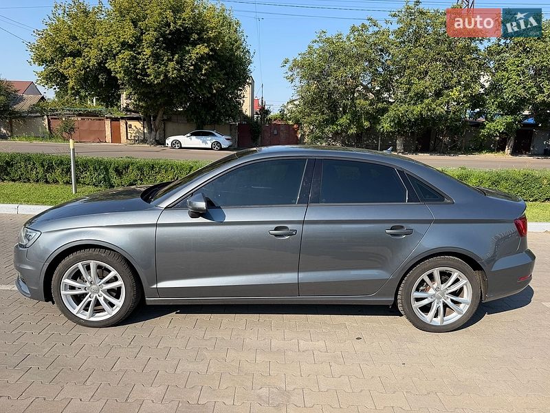 Седан Audi A3 2015 в Одесі