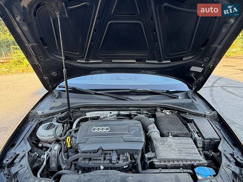 Седан Audi A3 2014 в Дніпрі