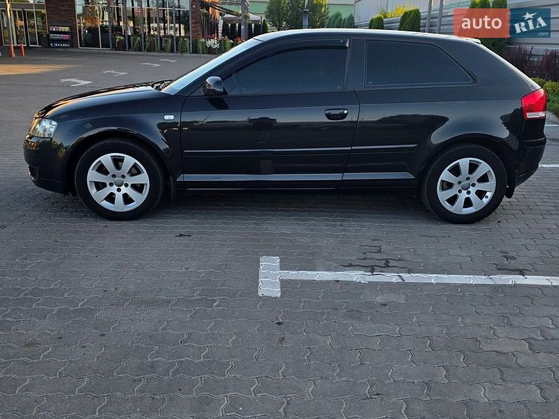 Хетчбек Audi A3 2004 в Черкасах