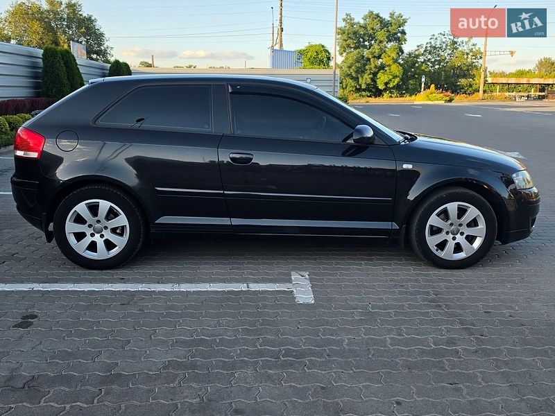 Хэтчбек Audi A3 2004 в Черкассах