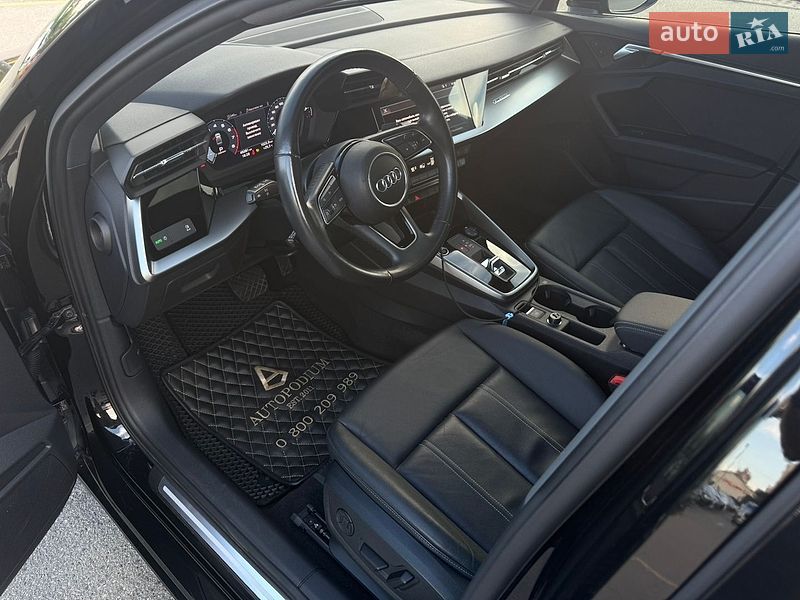 Седан Audi A3 2022 в Киеве