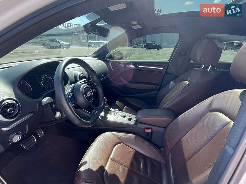 Седан Audi A3 2017 в Киеве