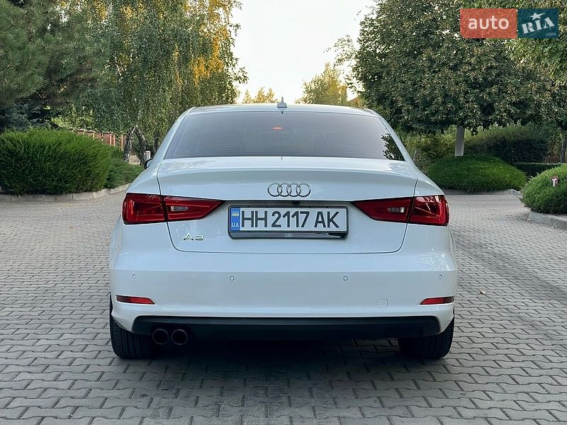 Седан Audi A3 2015 в Одессе