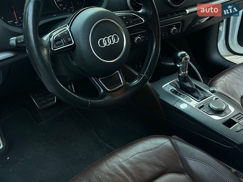 Седан Audi A3 2015 в Одессе