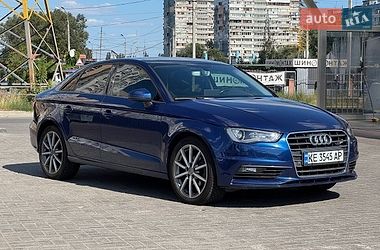 Седан Audi A3 2015 в Дніпрі