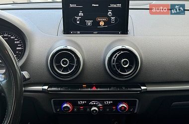 Седан Audi A3 2015 в Дніпрі