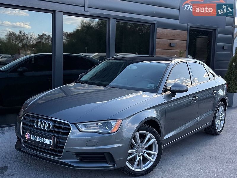 Седан Audi A3 2015 в Ровно