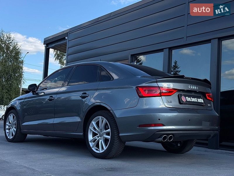 Седан Audi A3 2015 в Ровно