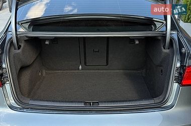 Седан Audi A3 2015 в Ровно