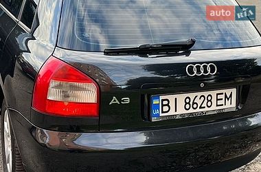 Хэтчбек Audi A3 2000 в Хороле