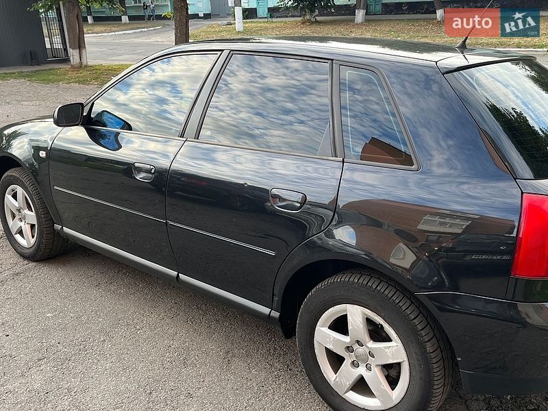 Хэтчбек Audi A3 2000 в Хороле