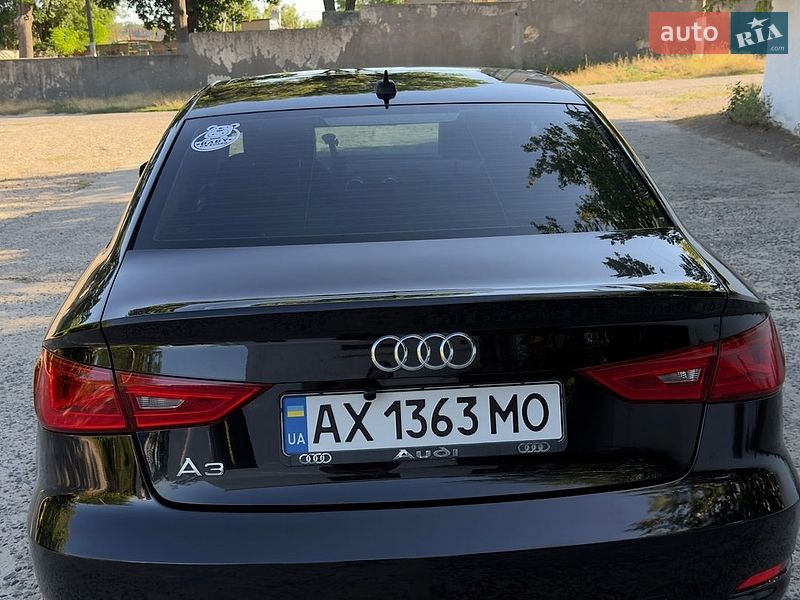 Седан Audi A3 2014 в Кодимі