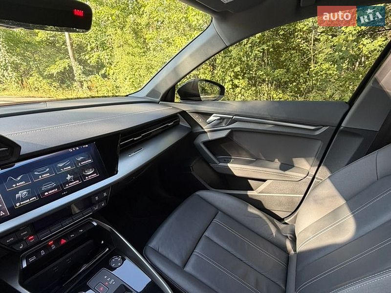 Седан Audi A3 2023 в Киеве