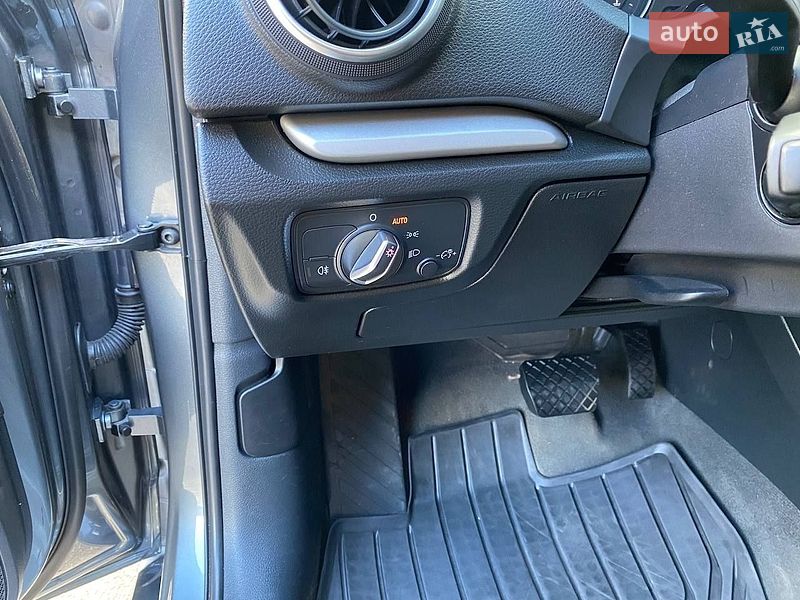 Седан Audi A3 2015 в Києві