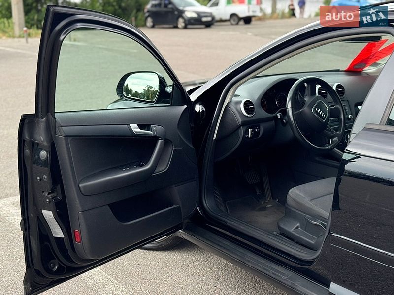 Хэтчбек Audi A3 2010 в Киеве