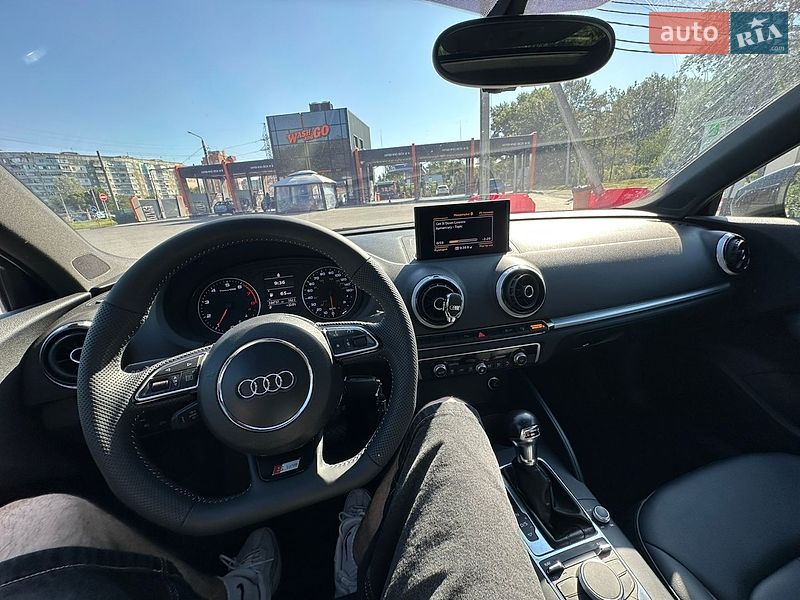 Седан Audi A3 2015 в Полтаве