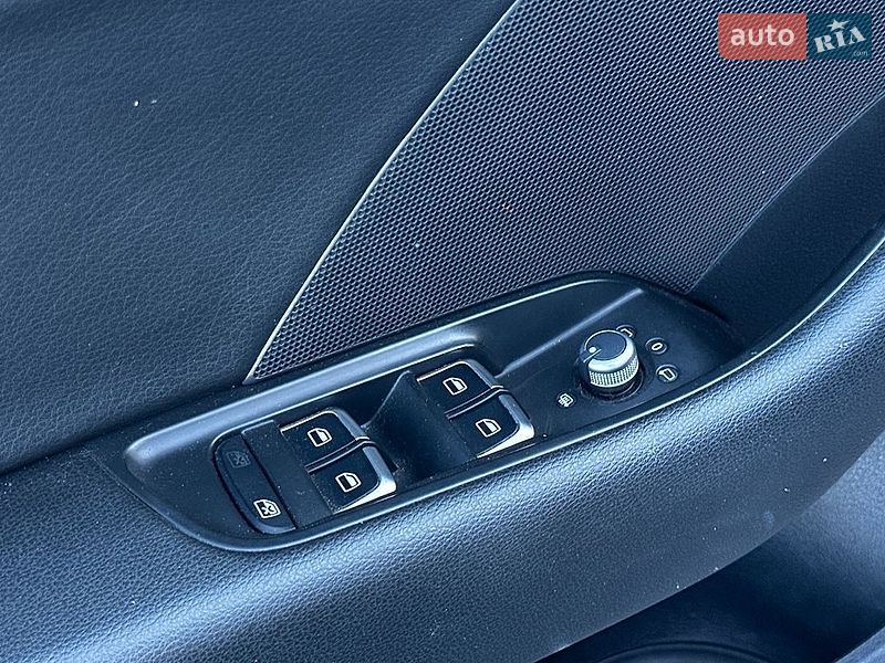 Седан Audi A3 2015 в Ивано-Франковске