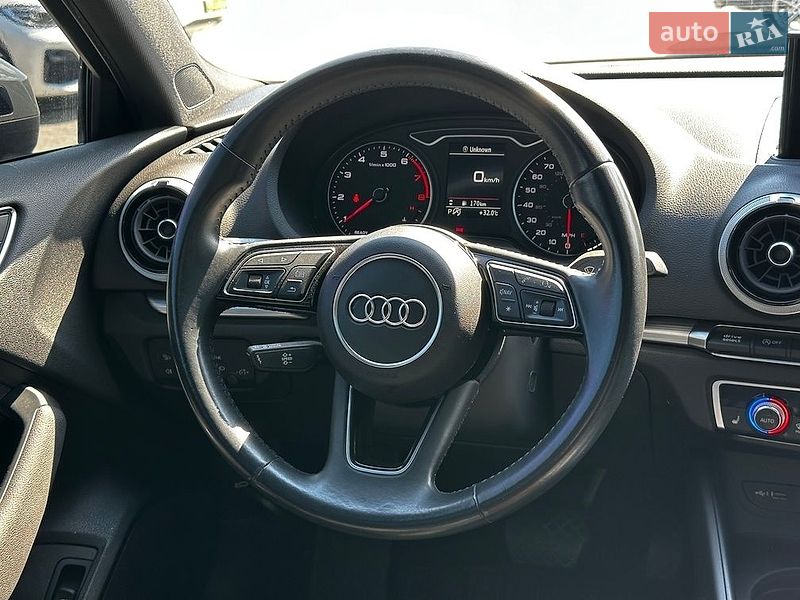 Седан Audi A3 2020 в Івано-Франківську
