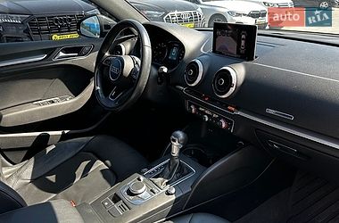 Седан Audi A3 2020 в Івано-Франківську