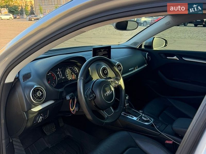 Седан Audi A3 2014 в Харькове