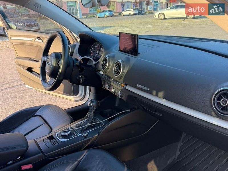 Седан Audi A3 2014 в Харькове